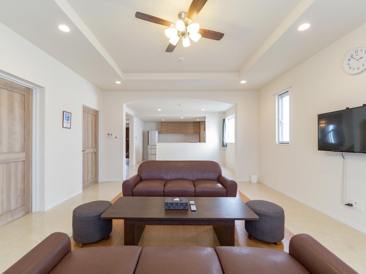 Chibana Terrace Villa Okinawa ภายนอก รูปภาพ